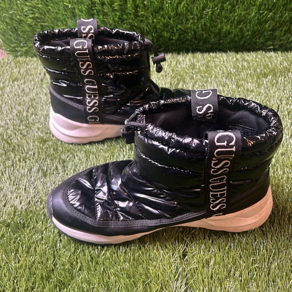 Guess Outmost2-T Womens Black‎ Quilted Puffer Ankle Boots Size 7 Toggle Logo